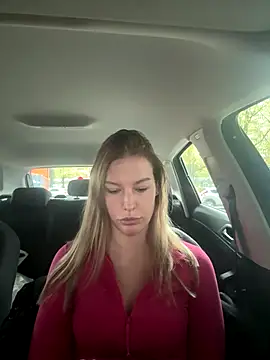 Chloemillerrxx online show from November 2025 01:36:01 PM