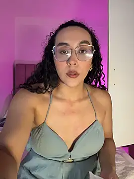 alehia cute online show from April 2026 10:29:02 PM