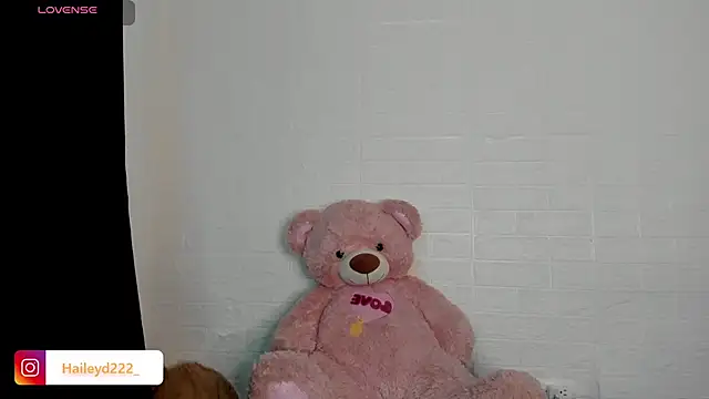 HaileyDuke online show from May 2026 12:51:02 AM