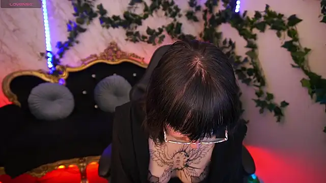 Pixie Peachh online show from September 2025 05:42:02 AM