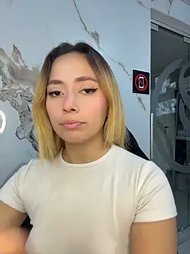 LanaMills  online show from May 2026 05:25:01 AM