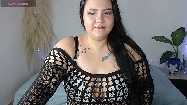 talia florez online show from November 2025 07:25:01 PM