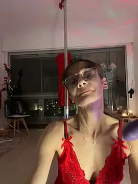 Chris06d22xh online show from February 2026 09:22:01 PM