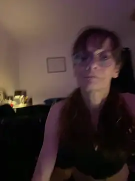 Chris06d22xh online show from March 2026 09:30:01 PM