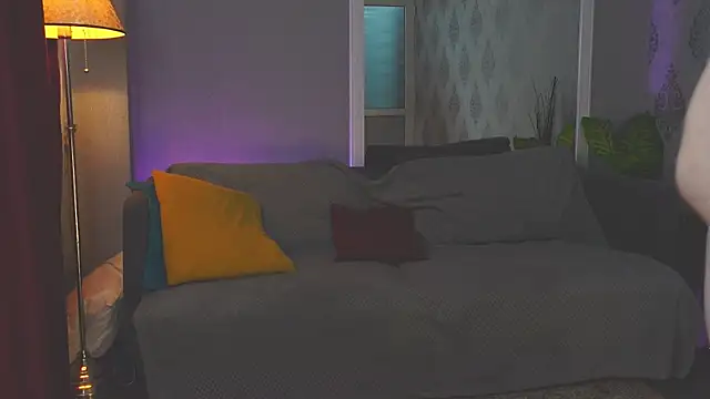 PeachyPixiee online show from May 2026 09:25:02 AM