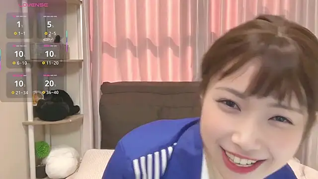 Ruu-chaaan online show from October 2025 04:01:02 AM