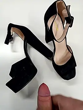 piciupiciu94 online show from February 2026 11:14:02 AM