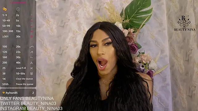 Snapshot of beauty_nina chatting on September 2025 01:43:02 PM beauty nina online show from September 2025 01:43:02 PM