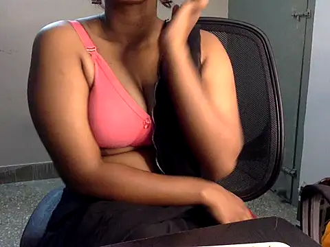 Snapshot of Hot-Honey20 chatting on October 2025 12:08:02 PM Hot-Honey20 online show from October 2025 12:08:02 PM