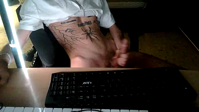 Snapshot of Kryk97 chatting on September 2025 03:58:02 PM Kryk97 online show from September 2025 03:58:02 PM