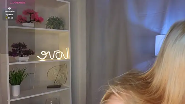 JaymieVigen online show from September 2025 03:08:02 AM