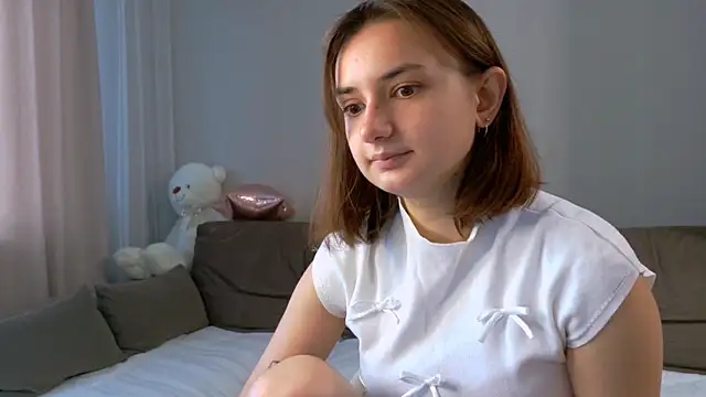 Lelia Vibe online show from July 2026 02:47:01 AM