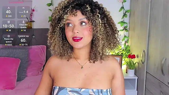 isajonnes18 online show from October 2025 02:45:02 AM