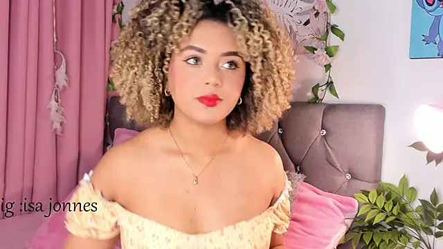 isajonnes18 online show from February 2026 10:02:02 PM