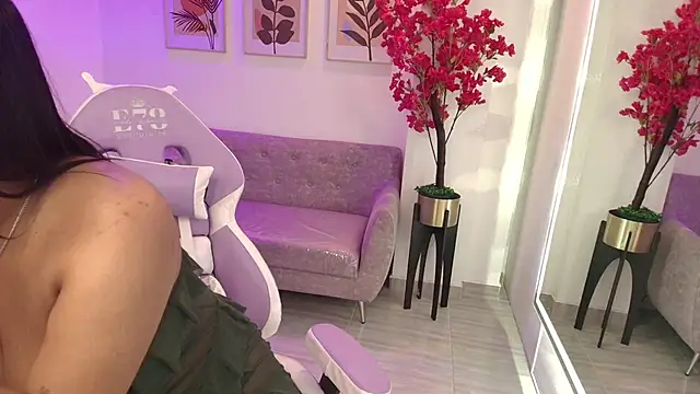 Anie johnson online show from March 2026 11:27:01 AM