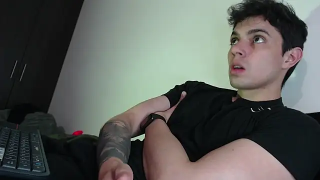 yourfavoriteboy   online show from December 2025 12:19:01 AM