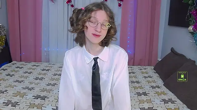 Snapshot of Masuzy chatting on December 2025 11:17:01 AM Masuzy online show from December 2025 11:17:01 AM