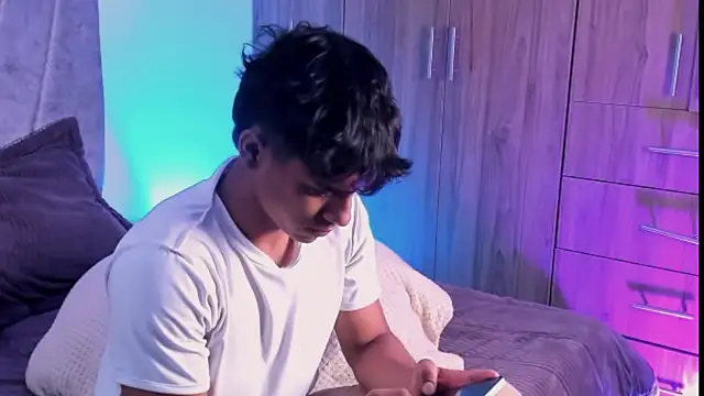 ZYZZ1312 online show from October 2025 06:09:02 PM