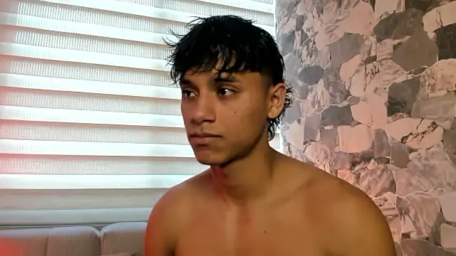 ZYZZ1312 online show from February 2026 07:00:02 PM