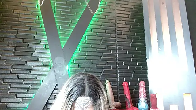 Snapshot of Venus_Rock chatting on June 2026 12:31:01 PM Venus Rock online show from June 2026 12:31:01 PM