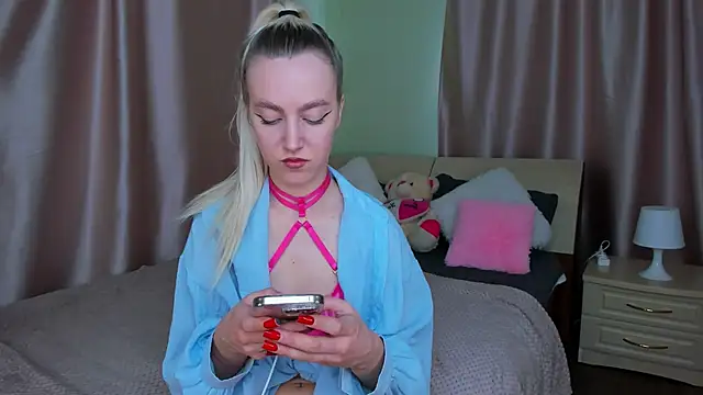 mishapallmer online show from May 2026 07:24:02 AM