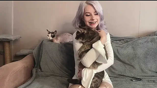 snowy lisa online show from November 2025 07:38:02 AM