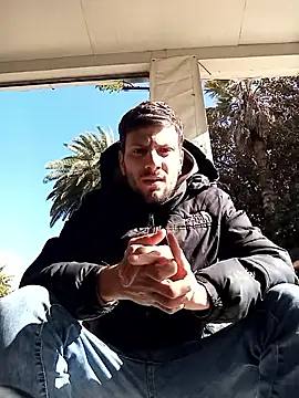 maxim27070 online show from February 2026 12:44:02 PM