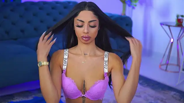 IsoldeVyx online show from September 2025 03:12:02 PM