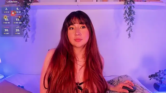 Nicolle Evanss  online show from October 2025 04:26:01 AM