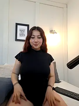 Snapshot of Nicolle_Evanss_ chatting on March 2026 03:19:02 AM Nicolle Evanss online show from March 2026 03:19:02 AM