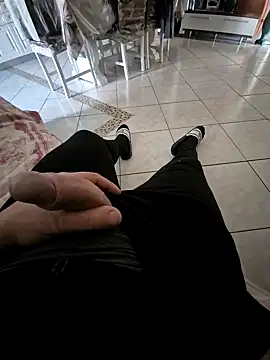 Snapshot of Monella52 chatting on February 2026 08:32:01 AM Monella52 online show from February 2026 08:32:01 AM