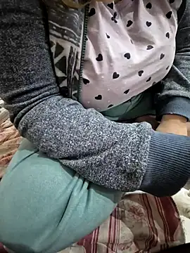 Snapshot of Monella52 chatting on February 2026 07:33:02 PM Monella52 online show from February 2026 07:33:02 PM