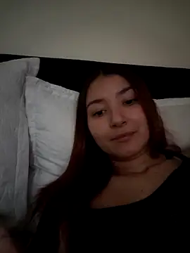 Snapshot of Isis-Blaze chatting on November 2025 08:41:01 PM Isis-Blaze online show from November 2025 08:41:01 PM