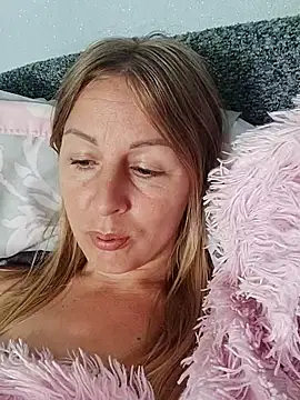 LunaSugarX online show from September 2025 09:10:02 AM