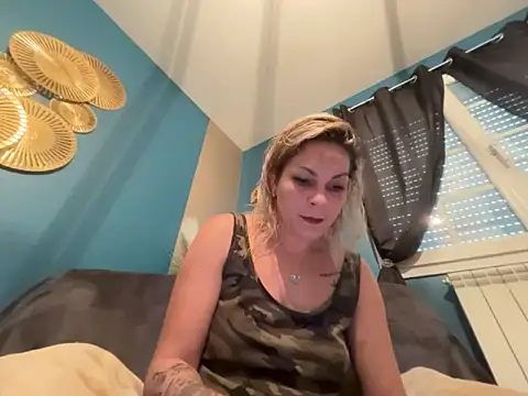 minettedusud online show from September 2025 09:32:02 AM