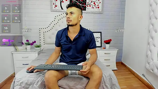 Valentiinoss online show from November 2025 09:24:02 PM