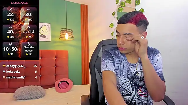 Snapshot of Aisha_andy chatting on November 2025 02:33:01 AM Aisha andy online show from November 2025 02:33:01 AM