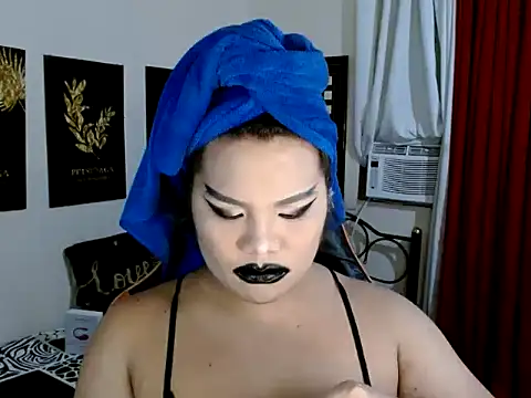 TSbrianaHugeCock online show from December 2025 02:22:02 PM