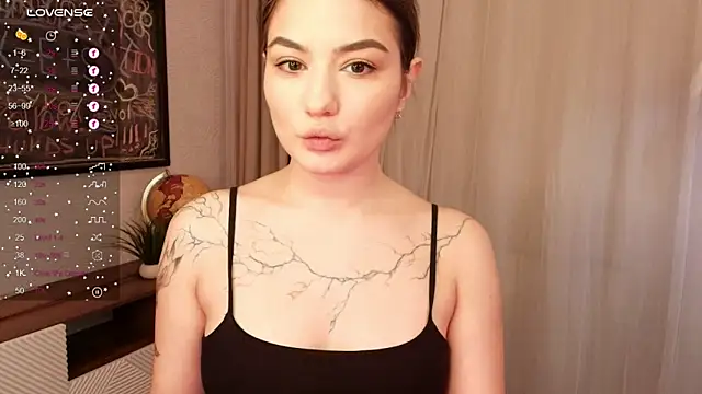 Dark Moni online show from November 2025 02:43:02 AM