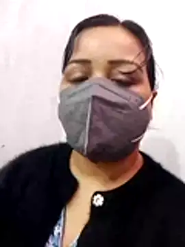 Snapshot of liza-212 chatting on November 2025 10:29:01 AM liza-212 online show from November 2025 10:29:01 AM