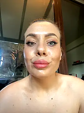 Snapshot of emmasweett11 chatting on October 2025 07:39:02 AM emmasweett11 online show from October 2025 07:39:02 AM