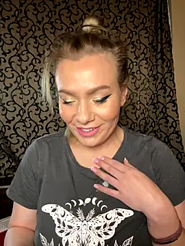 Snapshot of emmasweett11 chatting on December 2025 12:34:02 PM emmasweett11 online show from December 2025 12:34:02 PM