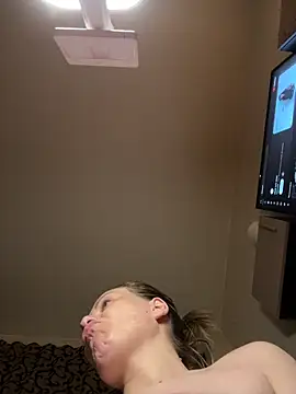 emmasweett11 online show from March 2026 12:16:01 PM