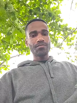 negrobrazil92 online show from October 2025 03:10:01 PM