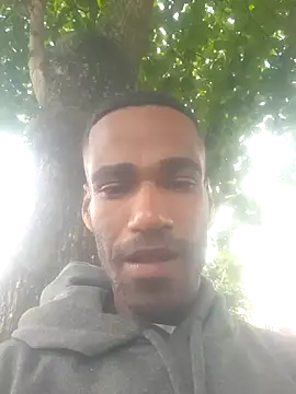 negrobrazil92 online show from October 2025 11:00:02 AM