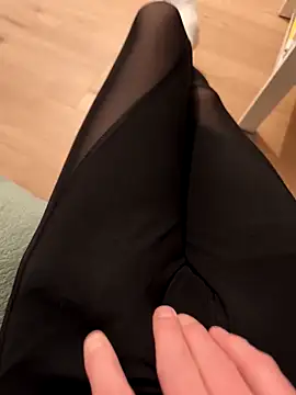 luckylover2024 online show from March 2026 07:09:01 PM