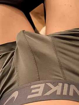 luckylover2024 online show from April 2026 07:33:02 PM