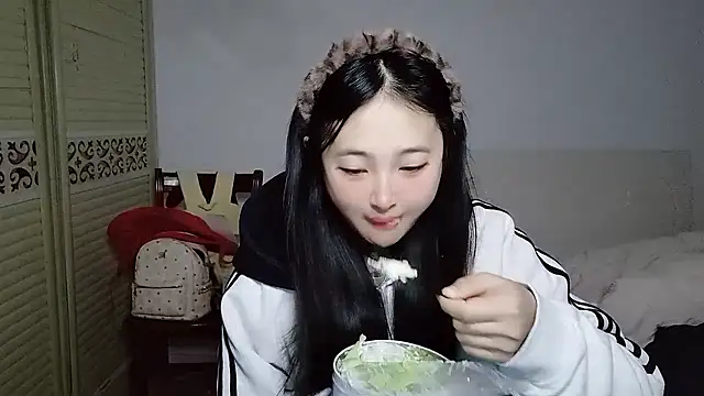 xxz98 online show from January 2026 03:36:02 PM