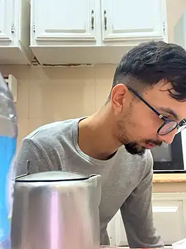 Snapshot of HardArabian@xh chatting on January 2026 03:50:02 PM HardArabianxh online show from January 2026 03:50:02 PM