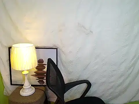 SultryCyraFoxmore online show from February 2026 02:59:02 PM